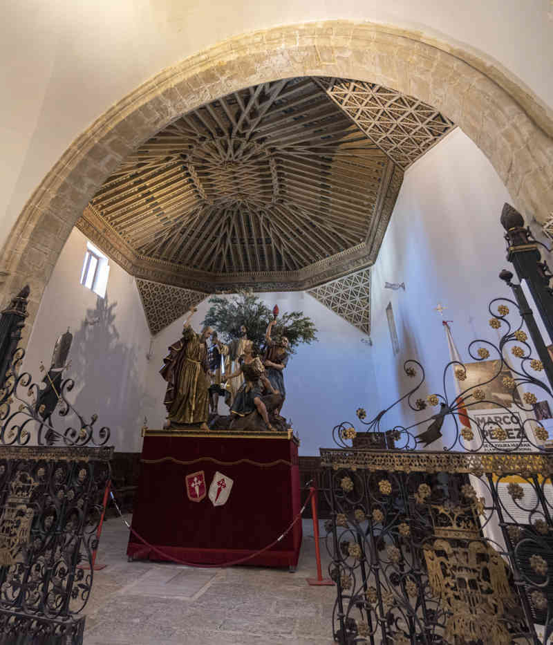 Cuenca 064 - iglesia de San Pedro.jpg